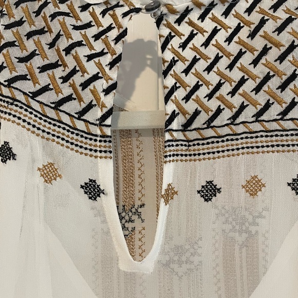VERONICA BEARD Isabella Embroidered Boho Peasant Top in White - Picture 9 of 10